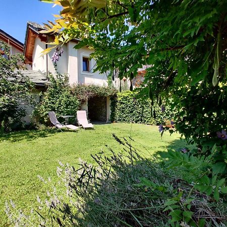 Ferienwohnung Au Fond Du Bourg Aosta Exterior foto