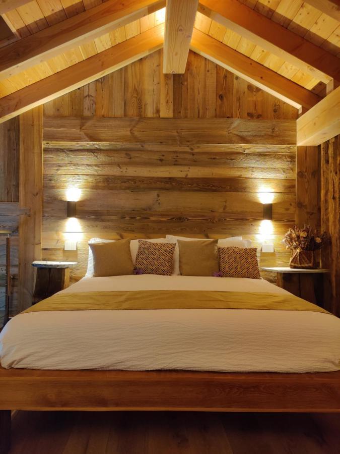 Ferienwohnung Au Fond Du Bourg Aosta Exterior foto